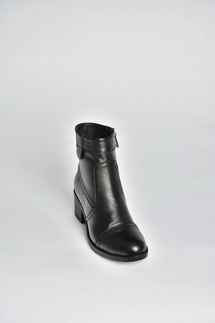 Fox Shoes V555567203 Siyah Alçak Topuklu Comfort Ortopedik Taban Kadın Bot Siyah-hakiki Deri Fox Shoes V555567203 Siyah Alçak Topuklu Comfort Ortopedik Taban Kadın Bot Siyah-hakiki Deri