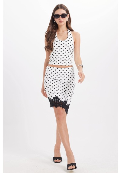 Tudors Kadın Standart Fit Normal Kesim Halter Yaka Kolsuz Puantiyeli Beyaz Bluz-50986