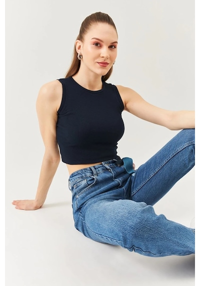 Butikgiz Kadın Sıfır Kol Bisiklet Yaka Vücuda Oturan %100 Pamuklu Kaşkorse Esnek Crop Bluz Lacivert