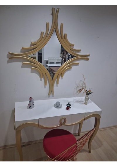 Dresuar Cnc Kabartma 90662 Model Aynalı Demir Sandalye Ayak Parlak Beyaz Gold Renk Beyaz - Gold Dresuar Cnc Kabartma 90662 Model Aynalı Demir Sandalye Ayak Parlak Beyaz Gold Renk Beyaz - Gold