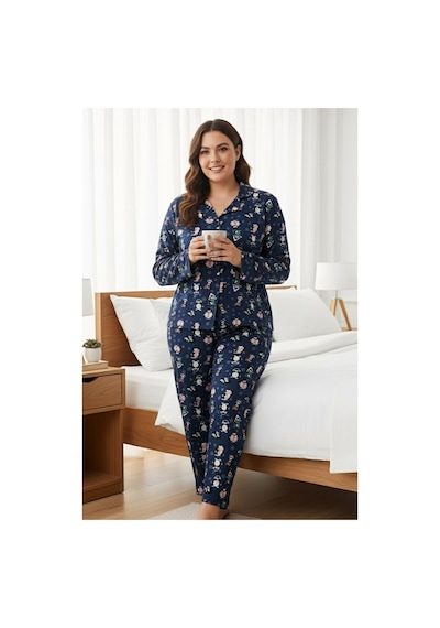 Siyah İnci Curve Büyük Beden Battal Boy Düğmeli Pamuklu Pijama Takımı 7617 Lacivert Penguenli Siyah İnci Curve Büyük Beden Battal Boy Düğmeli Pamuklu Pijama Takımı 7617 Lacivert Penguenli