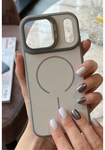 Apple Apple iPhone 17 Pro İçin Uyumlu Magsafe Özellikli Elde Kaymaz Lens Standlı Kılıf