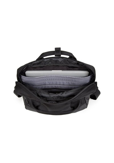 Eastpak Acton Cnnct Coat Omuz Notebook Laptop Çantası Ek42F80W Siyah