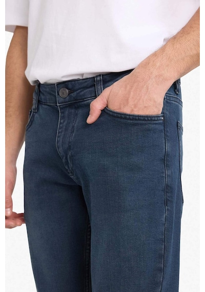 Defacto Pedro Slim Fit Dar Kalıp Normal Bel Dar Paça Jean Pantolon R8791az26spnm83 İndigo-nm83 Defacto Pedro Slim Fit Dar Kalıp Normal Bel Dar Paça Jean Pantolon R8791az26spnm83 İndigo-nm83
