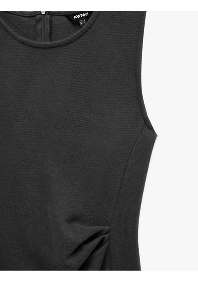 Koton Slim Fit Bisiklet Yaka Yırtmaçlı Drape Detaylı Kolsuz Midi Elbise Antrasit 7wak80091ek Koton Slim Fit Bisiklet Yaka Yırtmaçlı Drape Detaylı Kolsuz Midi Elbise Antrasit 7wak80091ek