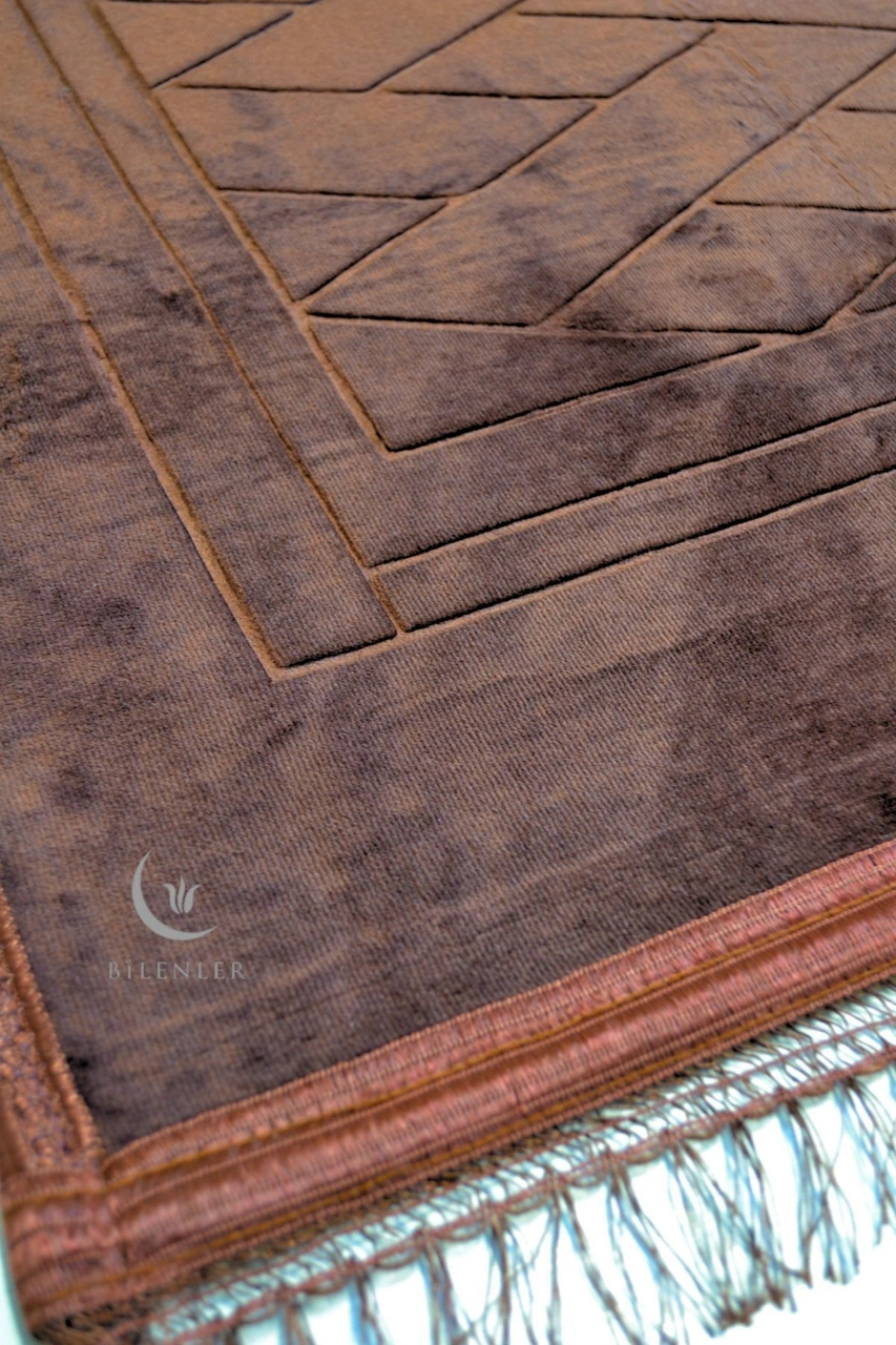 Peluş Seccade - 80x120 Cm - Ekstra Konforlu - Yumuşak Ve Geniş Ölçülü Kahverengi