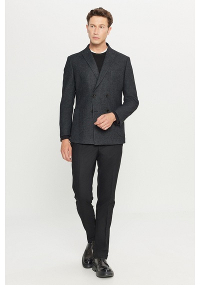 Altınyıldız Classıcs Lımıted Edıtıon Erkek Sıyah Yünlü Slim Fit Dar Kesim Kırlangıç Yaka Torba Cepli Kruvaze Ceket Siyah Altınyıldız Classıcs Lımıted Edıtıon Erkek Sıyah Yünlü Slim Fit Dar Kesim Kırlangıç Yaka Torba Cepli Kruvaze Ceket Siyah