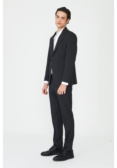 Koyu Gri İnce Dokulu Kumaş Modern Slim Fit Klasik Yaka Premium Takım Elbise Füme