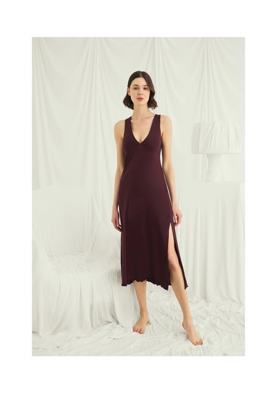 Aria's Closet Arias Closet Göğüs Ve Sırt Dekolteli Dantelli Yırtmaçlı Askılı Gecelik MÜRDÜM