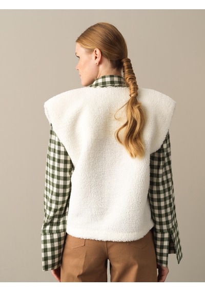 Xint Ekru Oversize Dik Yaka Kuzu Yelek 400517 Kırık Beyaz