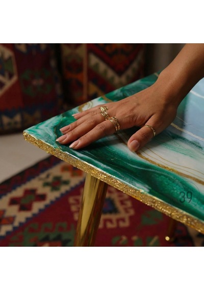 Emerald Regalıa Lüks Geode Epoksi Orta Sehpa 50x70 Cm Altın Detaylı Contemporary Tasarım, Modern Lüks Ev Dekoru Yeşil