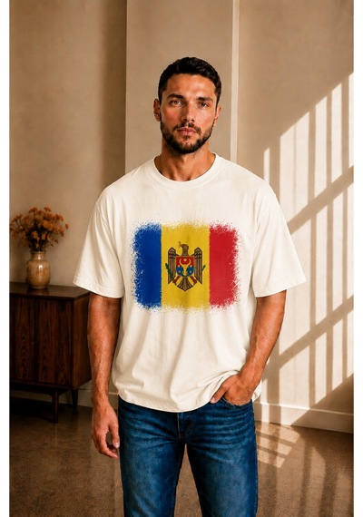 Sngl Tekstil Erkek Oversize Moldova Bayrak Baskılı Kısa Kollu Tişört S M L Xl 2xl Ekru