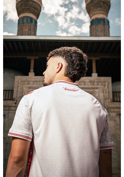 Hummel Sivasspor 58.yıl Beyaz Forma 25/26