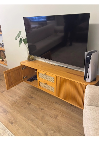 Loen Hazeran Detaylı Masif Ahşap Tv Ünitesi