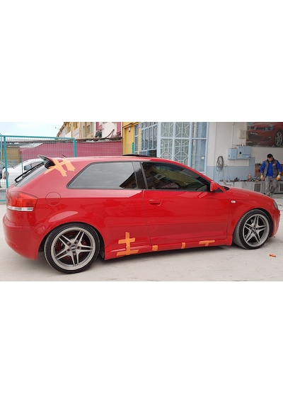 Audi A3 Tek Kapı Marşpiyel Takımı ---Fibersan Tuning