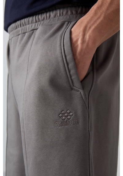 Tommy Life Koyu Gri Pamuklu Kalın Yumuşak Dokulu Comfort Fit Basic Erkek Şort - 81261 Koyu Gri