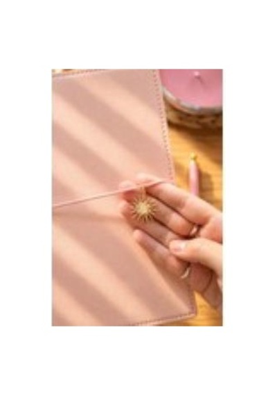 Victoria's Journals Charm-2027 Yılı Günlük Ajanda A5 -değişebilen Iç Ve Charm .yaldız Kenar. Pembe