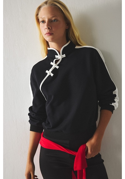 Defacto Kontrast Biyeli Asimetrik Düğmeli Sweatshirt I9640ax26aubk81 Siyah-bk81