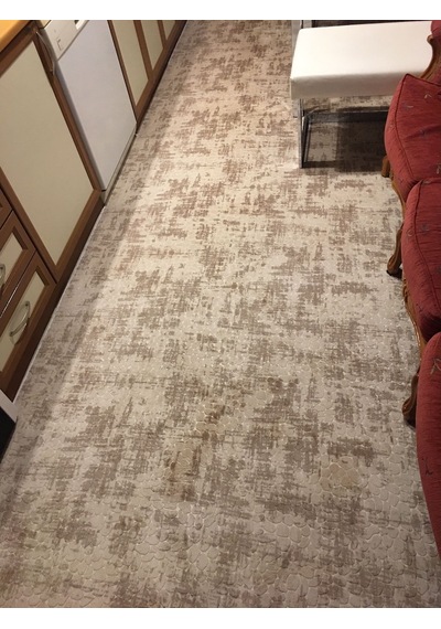 Aksu Jel Tabanlı Kaymaz Halı Ve Yolluk Taşlı Latte Sarı Kahve