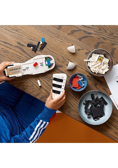 LEGO® Creator Expert 10282 Adidas Originals Superstar 731 Parça