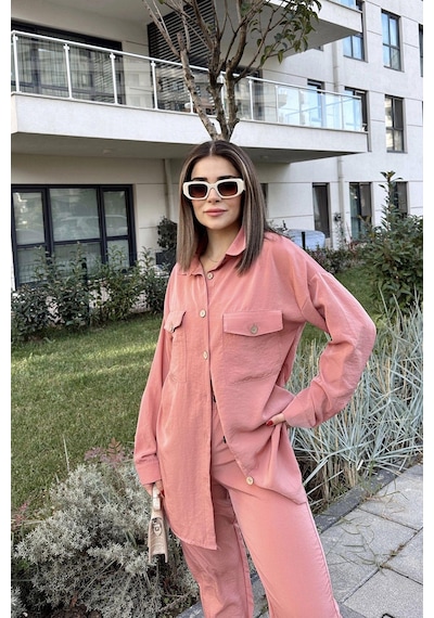 WeShaya Kadın Pembe Çift Cepli Uzun Gömlek & Beli Lastikli Pantolon - Rahat Alt & Üst Takım Pembe WeShaya Kadın Pembe Çift Cepli Uzun Gömlek & Beli Lastikli Pantolon - Rahat Alt & Üst Takım Pembe