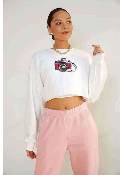 Watercolor Camera Baskılı Crop Kadın Beyaz Sweatshirt (534803969)