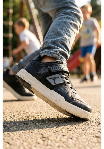 In Step Enjoyi Erkek Çocuk Spor Ayakkabı - Siyah Beyaz - Işıltılı Nakışlı Günlük Ayakkabı Siyah-beyaz In Step Enjoyi Erkek Çocuk Spor Ayakkabı - Siyah Beyaz - Işıltılı Nakışlı Günlük Ayakkabı Siyah-beyaz