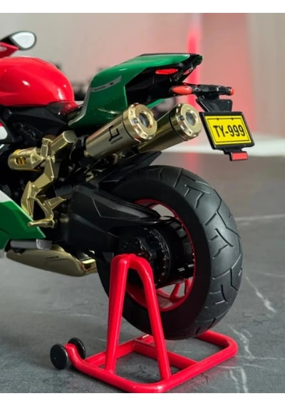 Ducati Panigale 1199 Maket - 1:9 Işıklı Duman Efektli