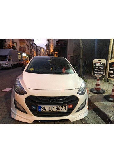 Hyundai i30 Custom Ön Ek (Plastik)