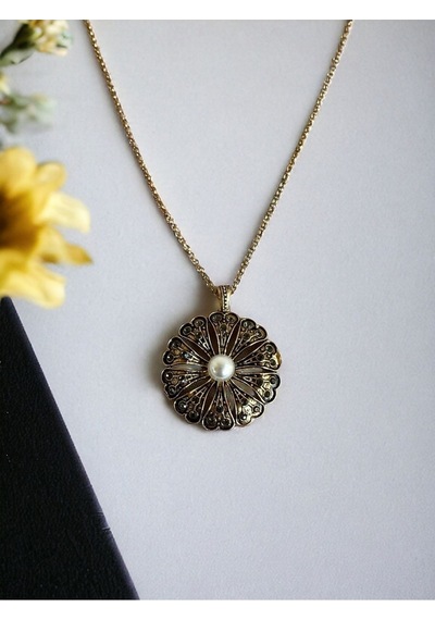 Black Diamond Swarovski Taşlı İnci Çiçek Kolye Beyaz