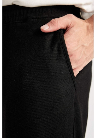 Defacto Pantolon Relax Fit Beli Bağcıklı Cepli Basic Düz Düz Paça B7336AX23WNBK81 Siyah