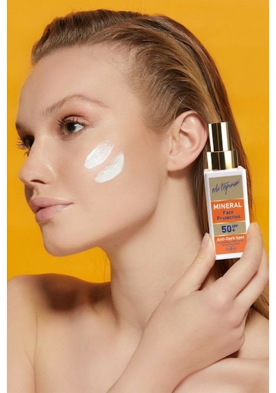 Eda Taşpınar Mineral Dark Spot Koruyucu Yüz Güneş Kremi SPF50+ 50 ML