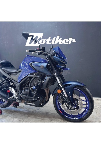 Yamaha Mt-25 Neon Turuncu Ve Beyaz Sticker Modeli