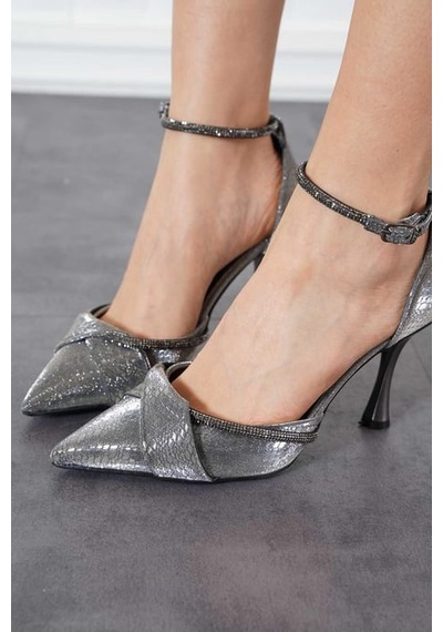 Feles Bilek Şerit Taş Detaylı Topuklu Stiletto Kadın Ayakkabı PLATIN
