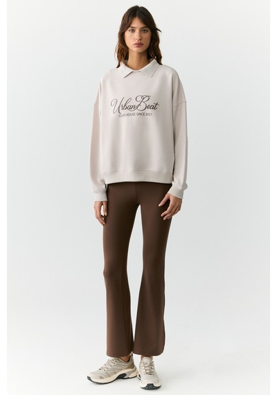 Urban Beat Alexıa Kadın Triko Gömlek Yakalı Baskı Detaylı Relaxed Taş Rengi Sweatshirt Taş Rengi