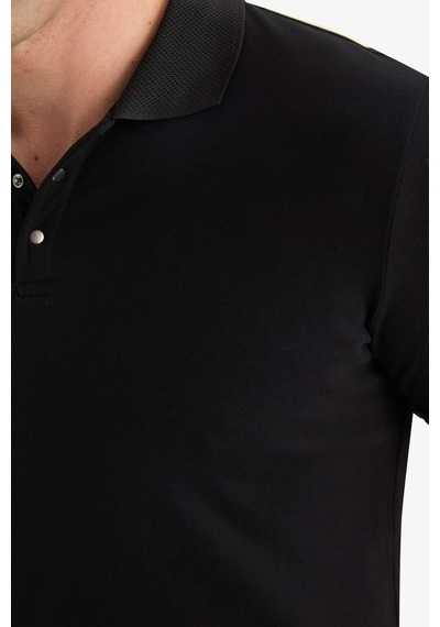 DeFacto Slim Fit Dar Kesim Polo Yaka Kısa Kollu Dokulu Basic Düz Siyah Tişört T5259AZ25SMBK81