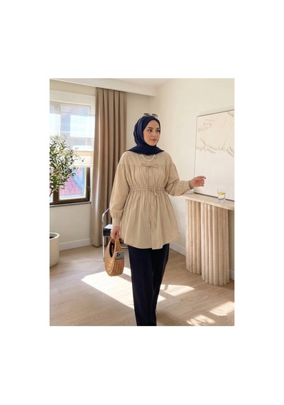 Unika Boutique Kadın Büzgü Detaylı Tesettür Gömlek Bej
