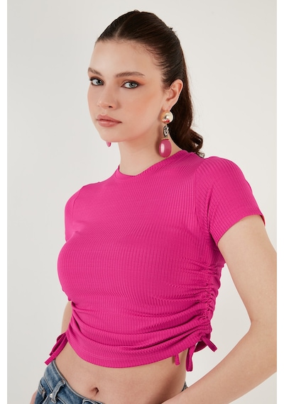 Lela Yanlardan Büzgülü Kısa Kollu Crop Bayan Bluz 5864010 Fuşya