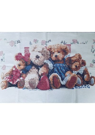 Kanaviçe el işi  tablo “Bear family”