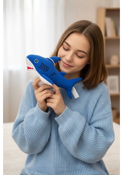 Müzikli Baby Shark Peluş Oyuncak 20 Cm - Şarkı Söyleyen Yumuşak Uyku Arkadaşı Lacivert