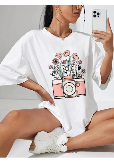 Startmore Çiçekli Kamera Baskılı Oversize T-shirt Garalio Beyaz