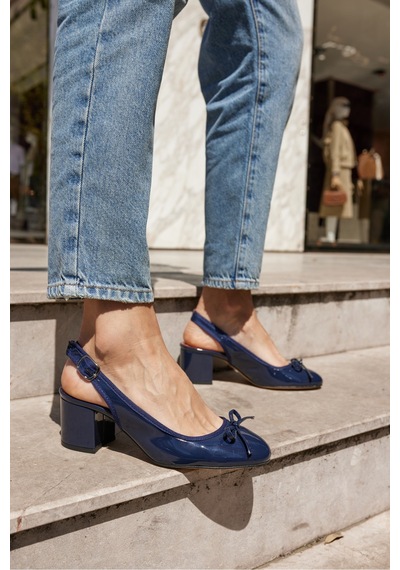 Dorado Kadın Nude Cilt Slingback Kalin Topuklu Ayakkabi Lacivert