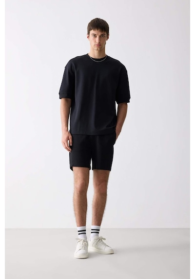 DeFacto Regular Fit Düz Paça Şort D9769AX25SMBK81