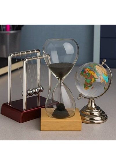 Masaüstü Dekoratif Kum Saati Dünya Küresi Ve Newton Denge Topları Ofis Seti