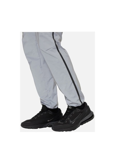 Nike Sportswear Tech Seasonal Woven Flash Erkek Eşofman Altı Gümüş Gümüş