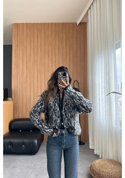 Camp Store Marka Model Leopar Desenli Saçaklı Hırka Standart
