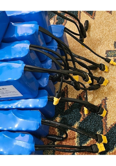 Sazan Yemleme Tekne Ve Botu Pil 7.4v 8.4v Bot Pili 12,000 Mah Fabrikasyon Kaliteli