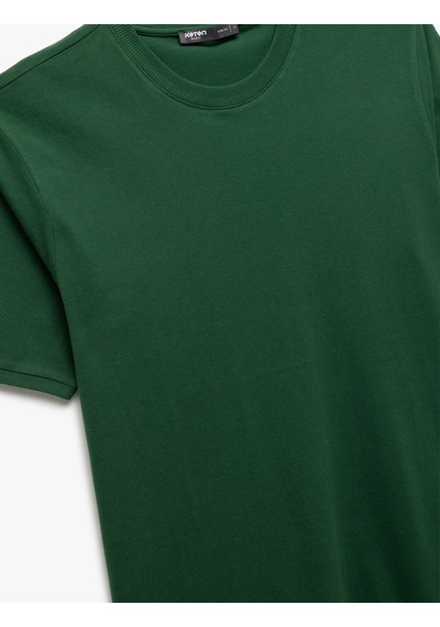 Koton Kısa Kollu Bisiklet Yaka Pamuklu Slim Fit Erkek Basic Tişört Yeşil 5sam10044hk Yeşil Koton Kısa Kollu Bisiklet Yaka Pamuklu Slim Fit Erkek Basic Tişört Yeşil 5sam10044hk Yeşil