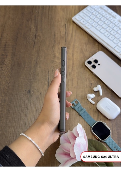 Samsung Galaxy S24 Ultra Uyumlu Mat Sert Klein Kılıf Siyah