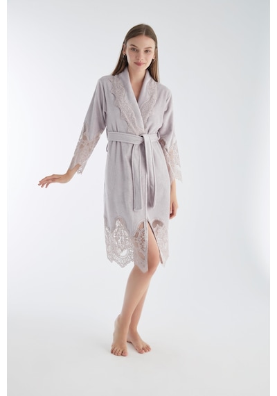 Dantelli Kısa Şalyaka Bukle Bambu Cotton Bayan Bornoz LİLA